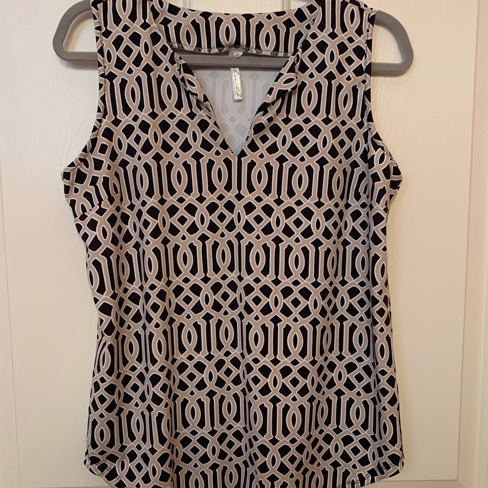 Lulu B Top